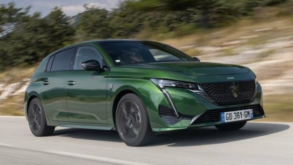 Французите са извършили 15 акции за 10 модела. Външните дръжки на вратите Peugeot 308 (произведени между 22 февруари 2021 г. и 18 януари 2022 г.) не затварят вратите правилно. Съществува риск от отваряне на вратите по време на шофиране, което увеличава риска от злополука.